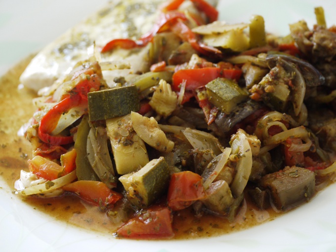 Come cucinare una deliziosa insalata con melanzane