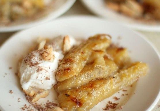 Banane al forno - dessert semplice e delizioso