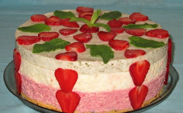 Torta "Strawberry Mojito"