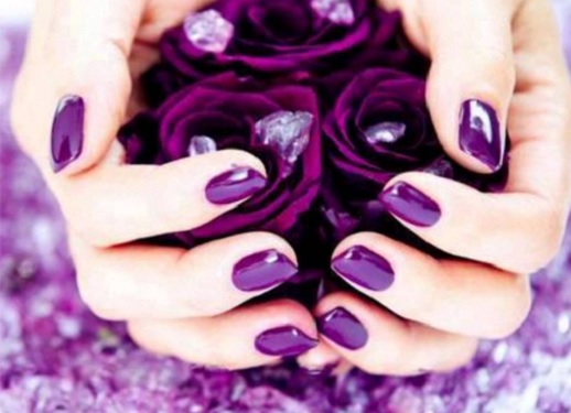 Nails design: manicure viola