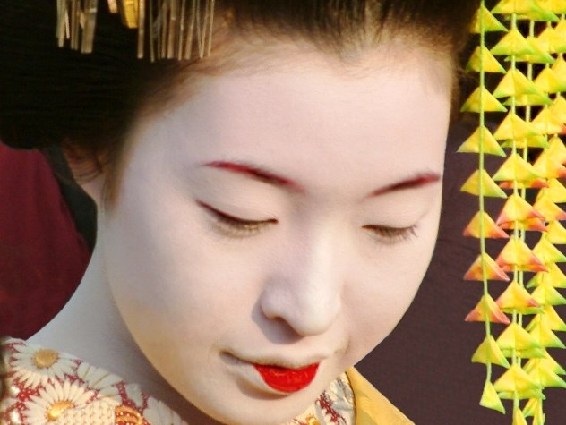 Geisha - una caratteristica luminosa della cultura giapponese