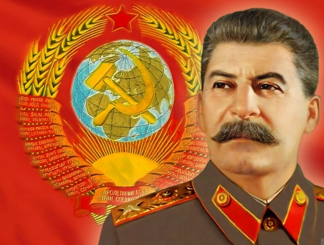 Come il regime di Stalin differisce dal fascismo