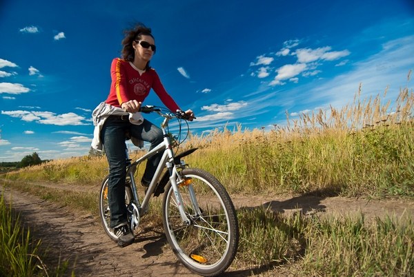 Vantaggi e danni alla guida di una bicicletta