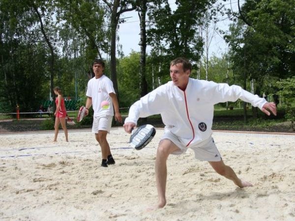 Come imparare a giocare a beach tennis