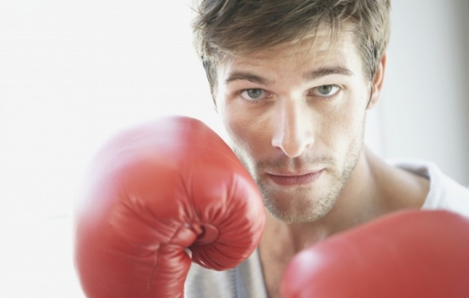 La boxe renderà il tuo petto forte, pompato ed elastico.